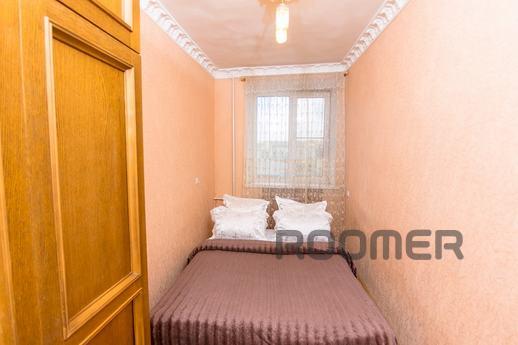 In the center of Rostov 3-room apartment, Rostov-on-Don - apartment by the day