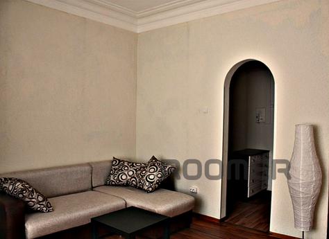 Spacious apartment in the Stalin house, Москва - квартира подобово