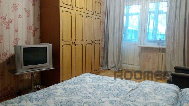 1-комн посуточно, Гагарина 100 (Абая), Алматы - квартира посуточно