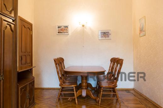 2 bedroom apartment for rent, Moscow - apartment by the day