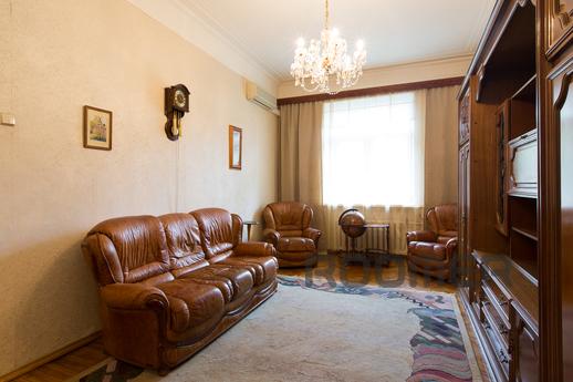 2 bedroom apartment for rent, Moscow - apartment by the day