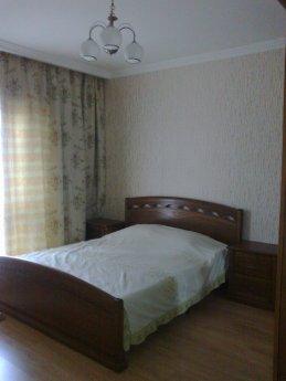 Однокімнатна квартира 60 м2, Астана - квартира подобово