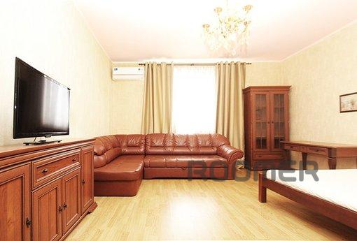 1 bedroom apartment near the subway, Yekaterinburg - apartment by the day