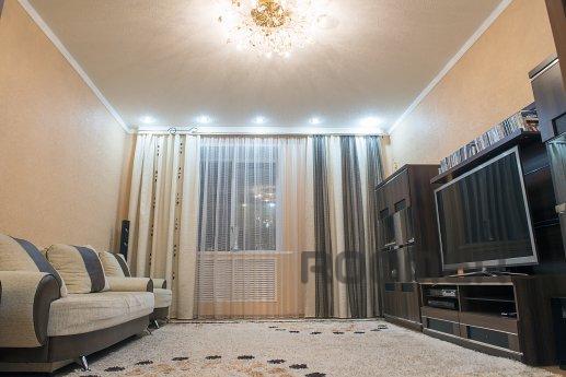 Відмінна трійка, 65 м2 3  5 центр, всі зручності. 6 спальних