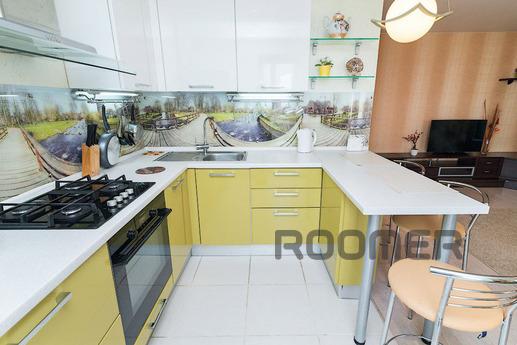 2 bedroom apartment with renovation, Rostov-on-Don - apartment by the day