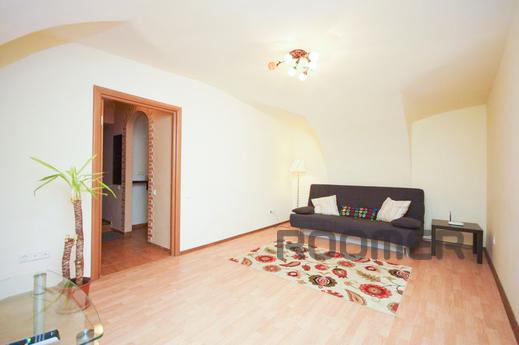 2 bedroom apartment near the mall, Rostov-on-Don - apartment by the day