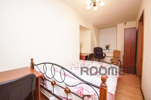 2 bedroom apartment near the mall, Rostov-on-Don - apartment by the day