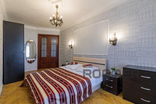 Посуточная аренда 3-комнатной квартиры, Санкт-Петербург - квартира посуточно