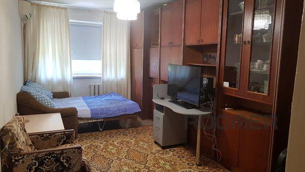 Сдам свою 2х комнатную квартиру, Черноморск (Ильичевск) - квартира посуточно