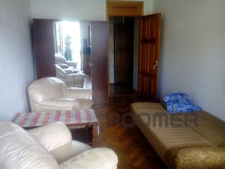 budget room, near the city beach, Odessa - apartment by the day
