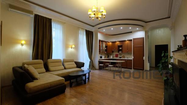Luxury two-bedroom apartment with total area of ​​110 sq.m. 
