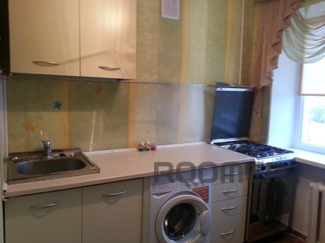 Its 1 bedroom near the sea, Park 10, Chernomorsk (Illichivsk) - apartment by the day