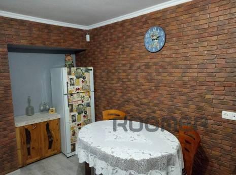 Apartment in the center, Odessa - apartment by the day