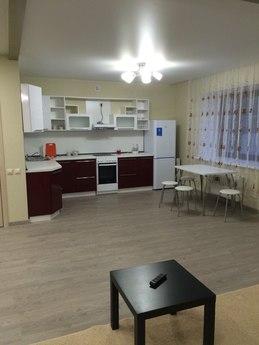 The apartment is in a new building, Тюмень - квартира подобово