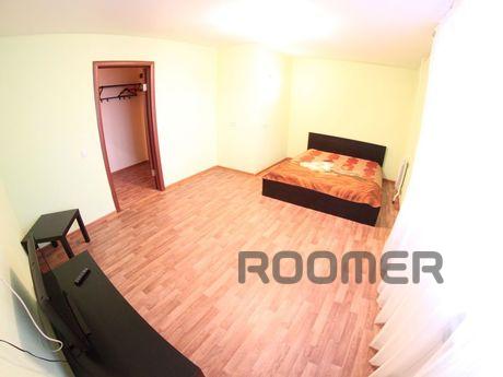 Rent apartments, proprietress! Renovated, near shopping cent