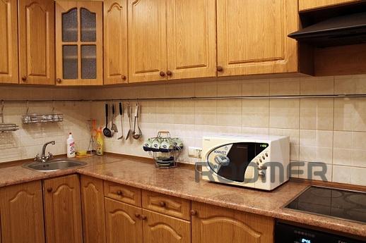 Rent apartment, proprietress, Yekaterinburg - apartment by the day