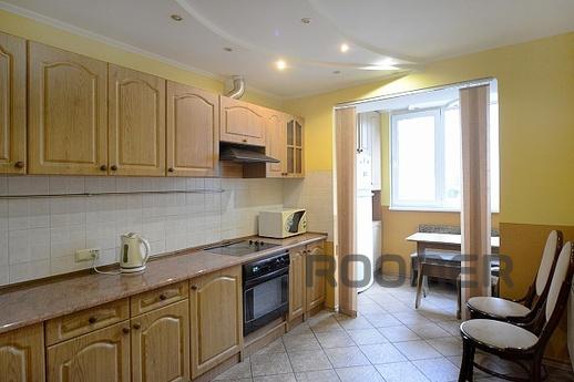 Rent apartment, proprietress, Yekaterinburg - apartment by the day