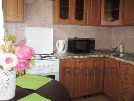 Clean and cozy apartment in the heart, Омськ - квартира подобово