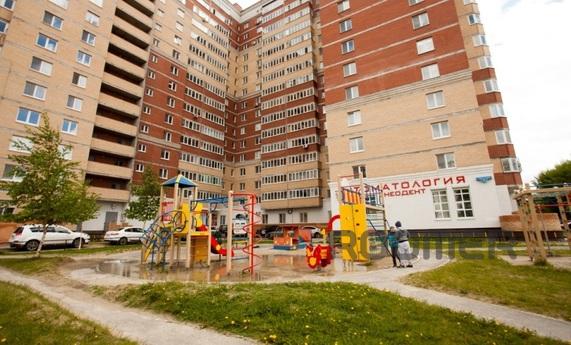 1-room apartment, 55 m², 13/15 fl., Тюмень - квартира подобово