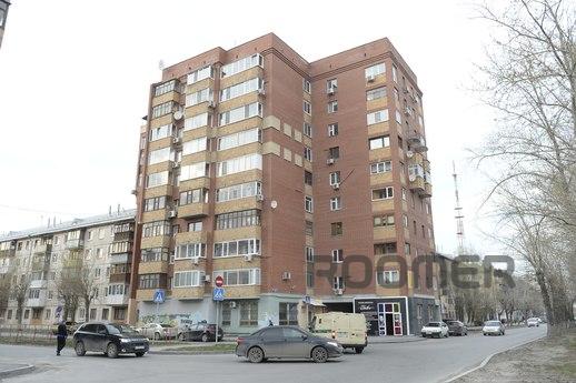 Трехкомнатная светлая квартира, Тюмень - квартира посуточно