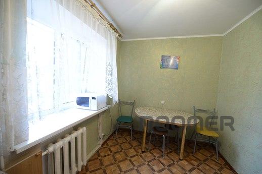 Трехкомнатная светлая квартира, Тюмень - квартира посуточно