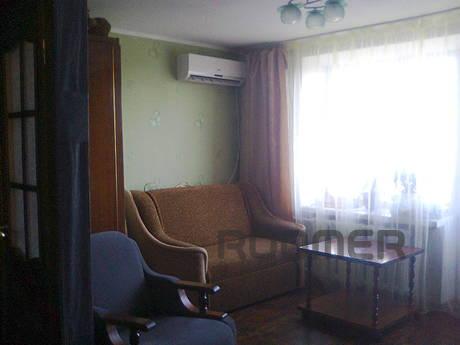 Однокомнатная квартира в центре Бердянск, Бердянск - квартира посуточно