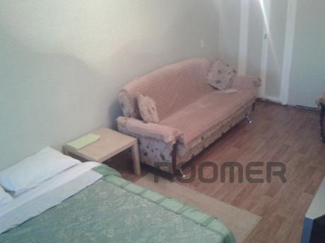 Сдам кв. посуточно 
1кком. квартира 36км.на 4 этаже 9 этажно