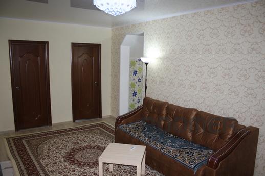3 bedroom luxury apartment in the center, Уральськ - квартира подобово