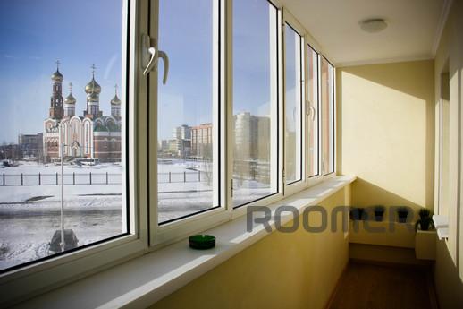 Studio apartment renovated, Omsk - apartment by the day