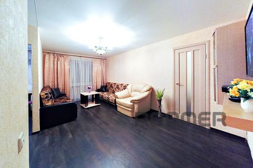 2 bedroom apartment in the center, Yekaterinburg - apartment by the day