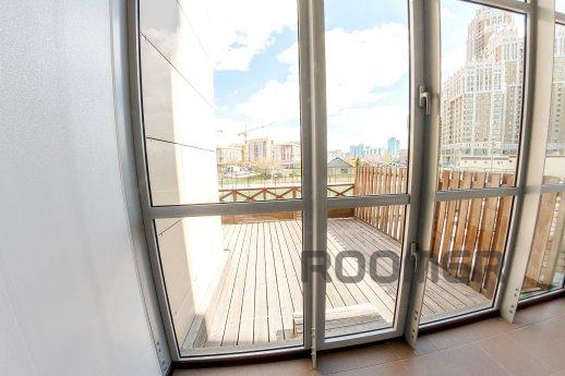 2-bedroom apartment with a summer terrac, Астана - квартира подобово