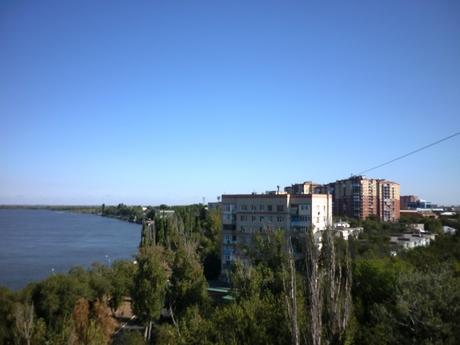 New apartment with a gorgeous view, Астрахань - квартира подобово