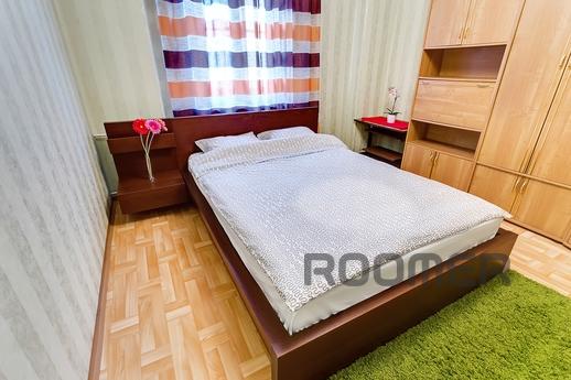 A clean and cozy apartment at the very center of the city. L