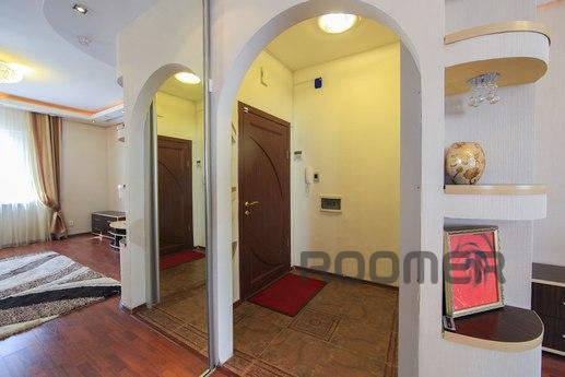 3 bedroom apartment for rent, Астана - квартира подобово