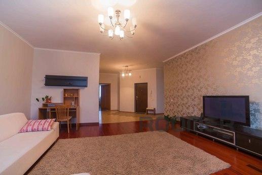 2 bedroom apartment for rent, Астана - квартира подобово