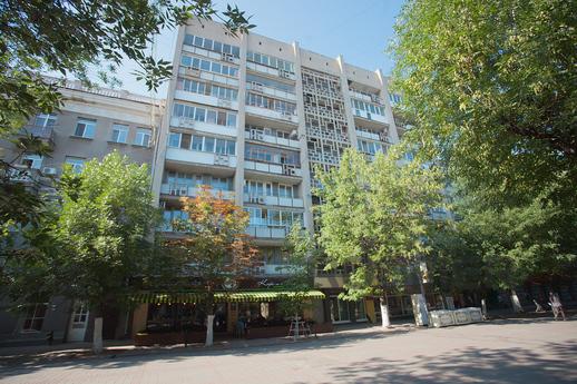 Apartment Euro on Kirov Avenue, Саратов - квартира подобово