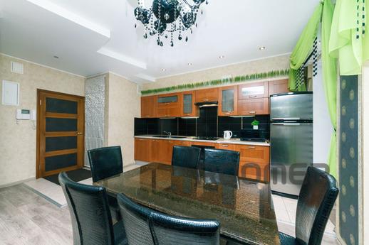 Two bedroom apartment Center, Kyiv - apartment by the day