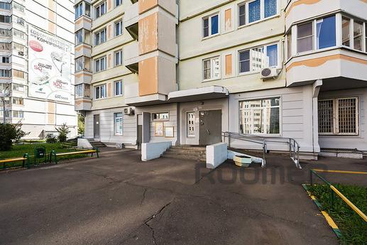 Apartment with a modern renovation, Подольськ - квартира подобово