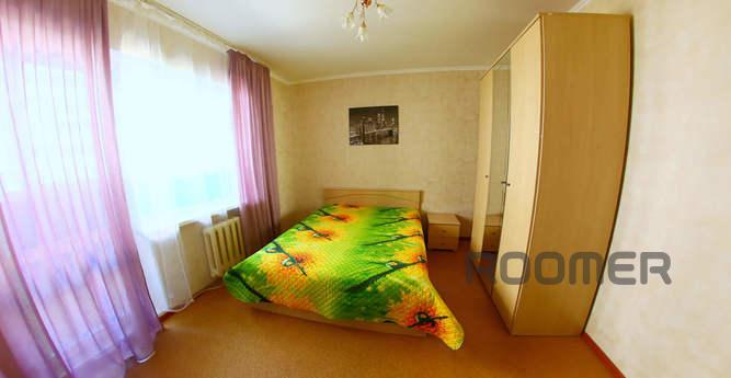 very spacious apartment, Irkutsk - apartment by the day