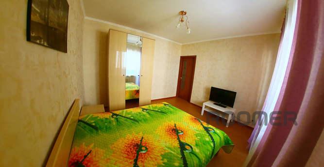 very spacious apartment, Irkutsk - apartment by the day