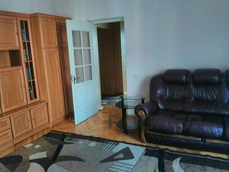 3 bedroom apartment Maidan, Kyiv - apartment by the day