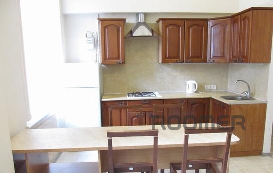 Beautiful spacious apartment with a good repair of roads, in