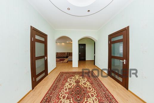 3 bedroom apartment for rent, Астана - квартира подобово