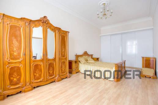 4 bedroom apartment, Санкт-Петербург - квартира подобово