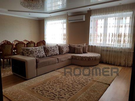 3 bedroom apartment for rent, Aktobe - apartment by the day