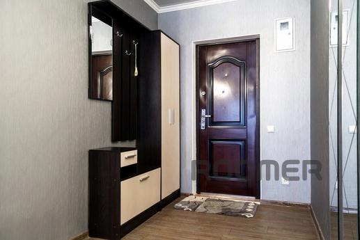 Stylish 2 bedroom apartment, Mykolaiv - apartment by the day