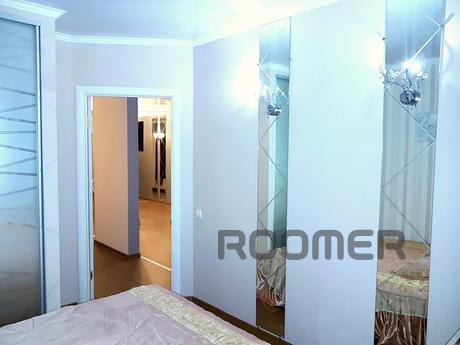 Stylish 2 bedroom apartment, Mykolaiv - apartment by the day