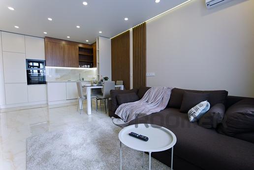 Видовая 2х комн Делюкс новострой, цирк, Киев - квартира посуточно