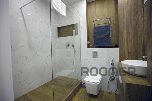 Видовая 2х комн Делюкс новострой, цирк, Киев - квартира посуточно