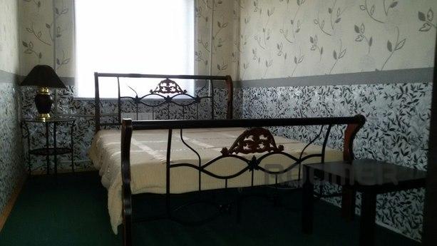 A cozy three-room apartment near the Moscow railway station,